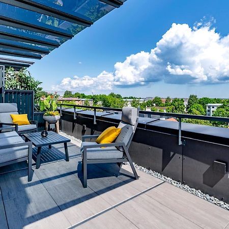 Artisa Riia Str 20B Luxury Penthouse Apartment Тарту Экстерьер фото