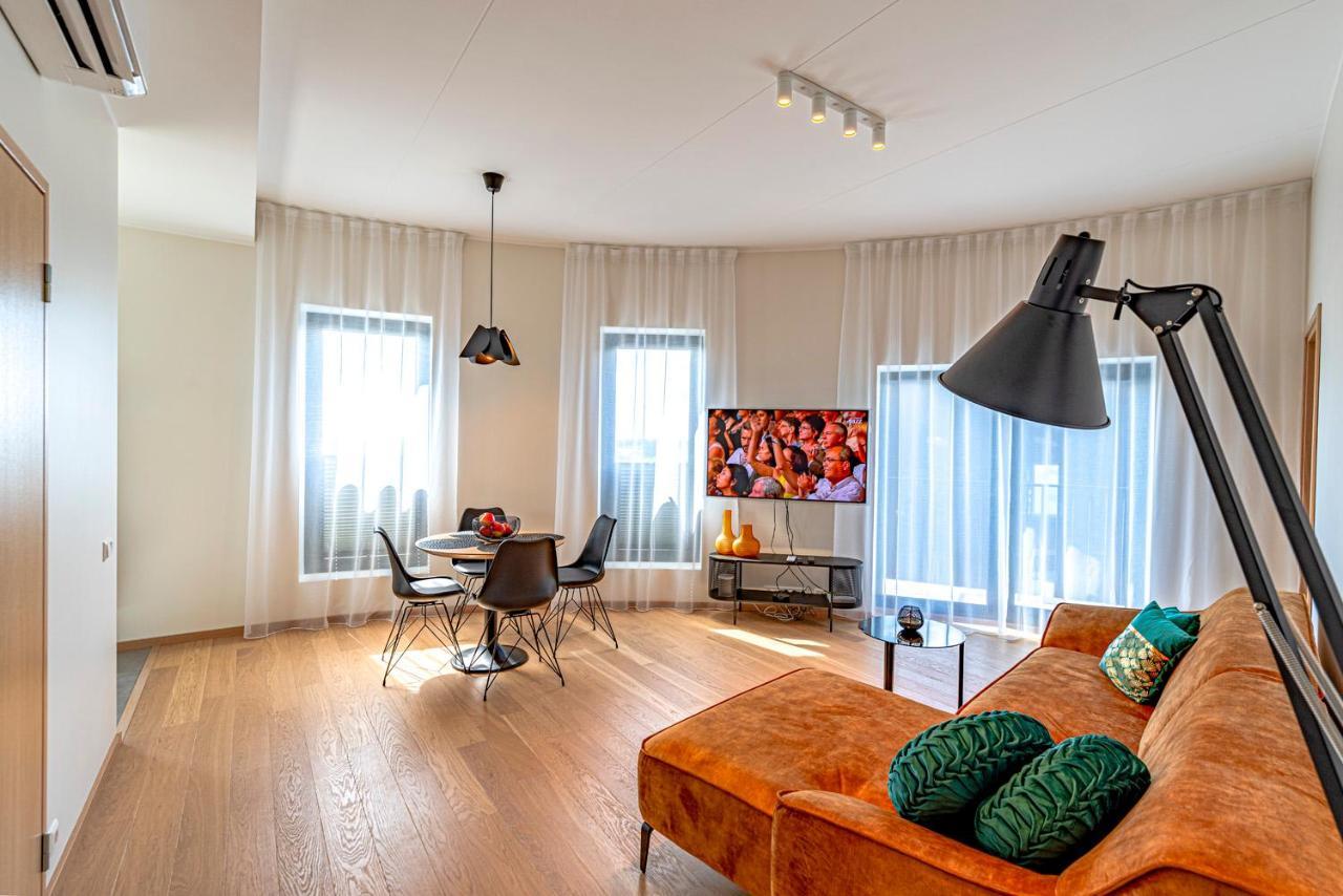 Artisa Riia Str 20B Luxury Penthouse Apartment Тарту Экстерьер фото