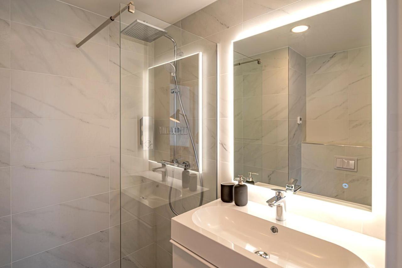 Artisa Riia Str 20B Luxury Penthouse Apartment Тарту Экстерьер фото