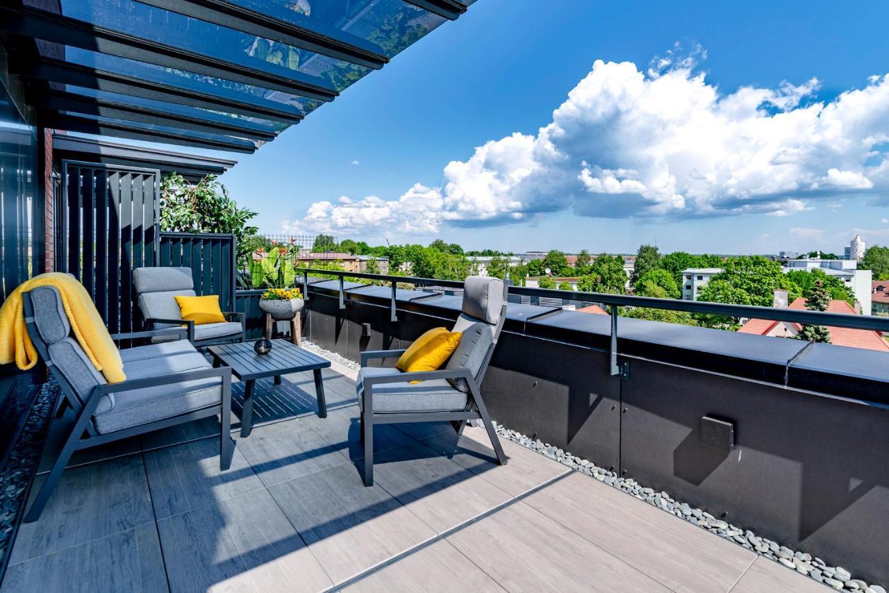 Artisa Riia Str 20B Luxury Penthouse Apartment Тарту Экстерьер фото